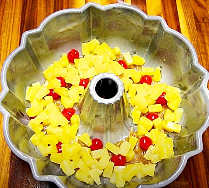 Easy Rum Cake Recipe - Bundt Cake Ideas - Tropical Dessert Ideas