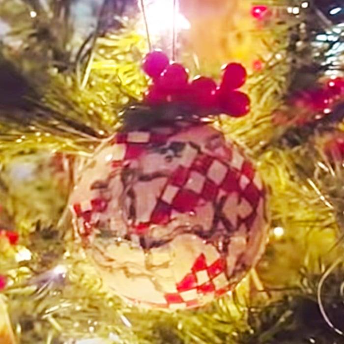 How To Make Fabric Mosaic Ornaments - DIY Ornament Ideas - DIY Christmas Decor