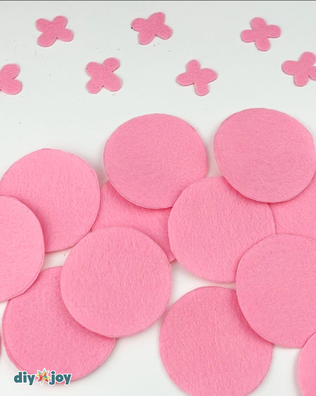 Roses Paper Cup — felt flower