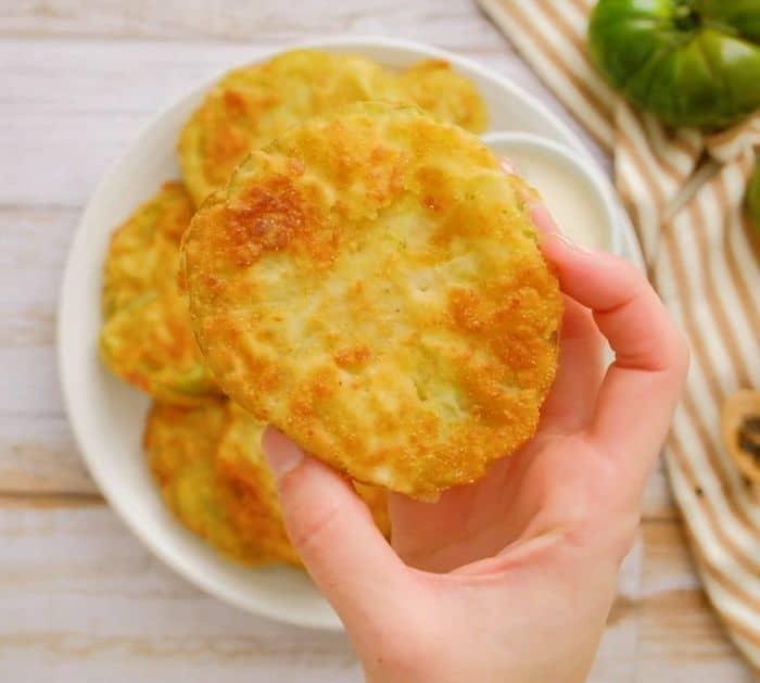 Easy Crispy Fried Green Tomatoes Recipe