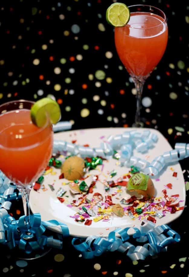 New Years Eve Decor Ideas - Confetti Eggs For New Years - DIY New Year's Eve Decorations - Cheap Ideas for Banners, Balloons, Party Tables, Centerpieces and Festive Streamers and L