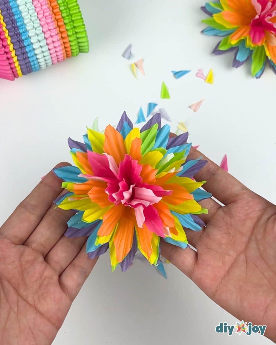 Easy Paper Flowers Cupcake Liners — crumple