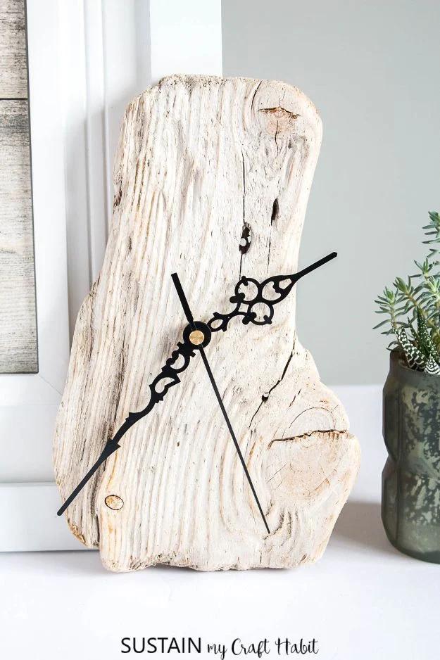 DIY Clocks - Make a Clock With Driftwood - Easy and Cheap Home Decor Ideas and Crafts for Wall Clock - Cool Bedroom and Living Room Decor, Farmhouse and Modern