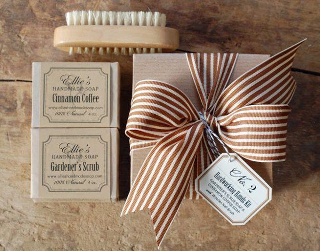 Striped Chocolate Ribbon Bow, quick to finish in an afternoon and proof a small idea can make a big difference