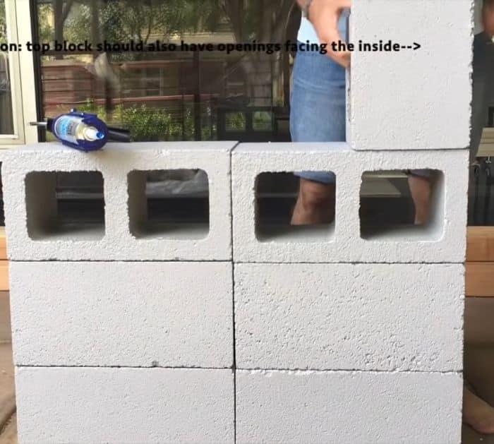 Easy DIY Outdoor Cinder Block Bench Tutorial