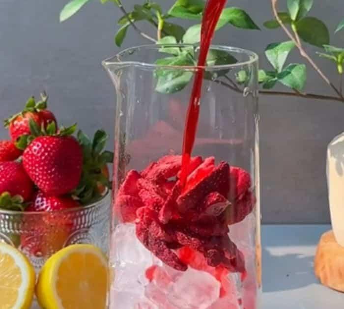 Starbucks Strawberry Acai Refresher Ingredients