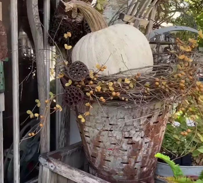 Easy DIY Fall Decor Outdoor Projects