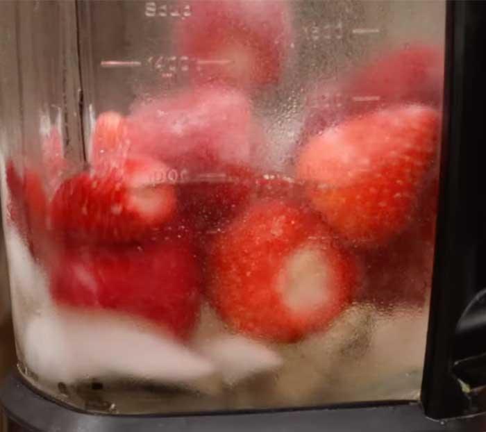 Add Strawberries To Wine Slushy - Wine Recipe