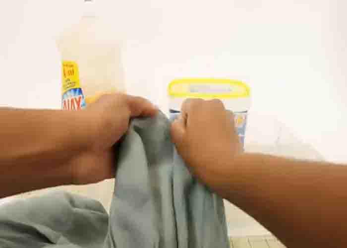 Spot cleaning the clothes prior to dry cleaning at home