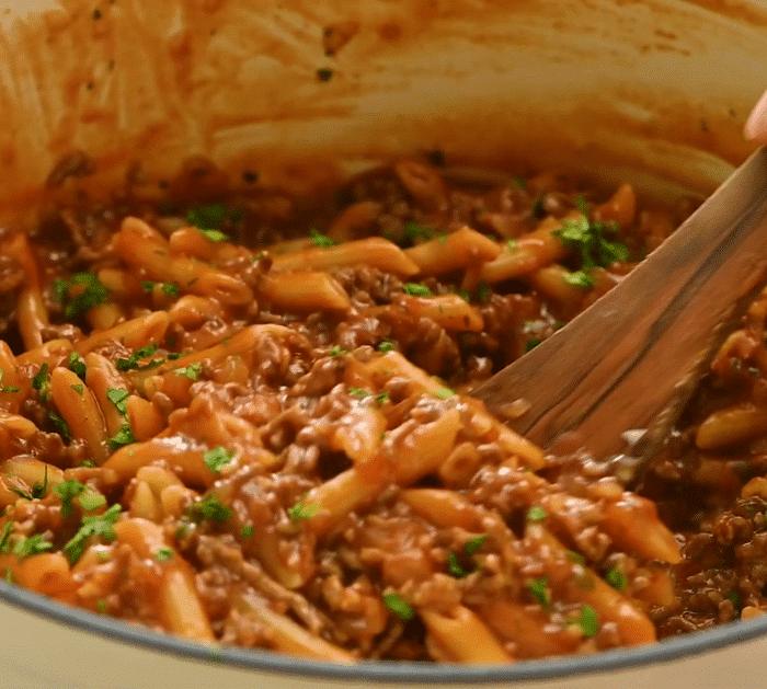 How to Make One-Pot Sloppy Joe Pasta