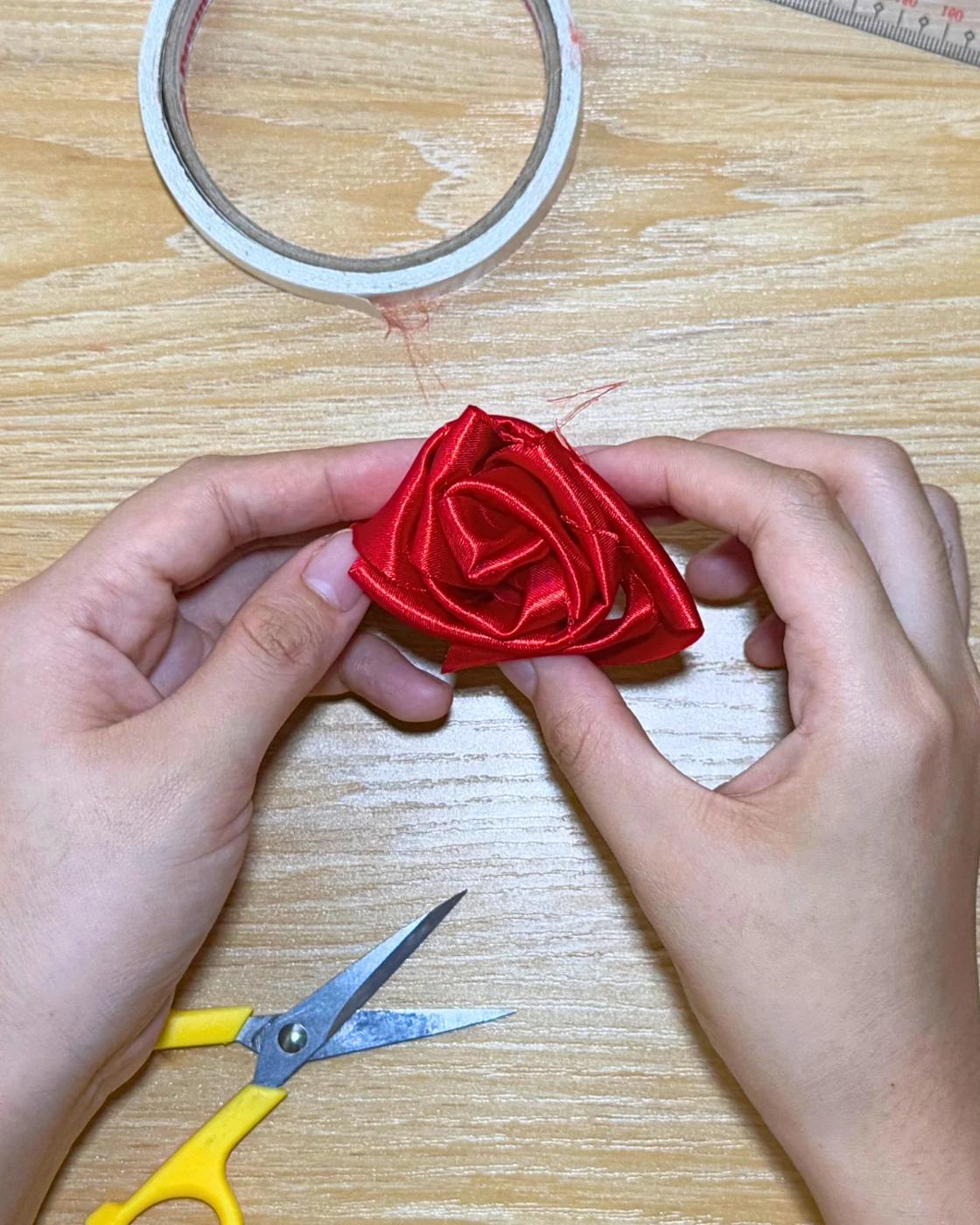 2 Minute Ribbon Rose — step 7