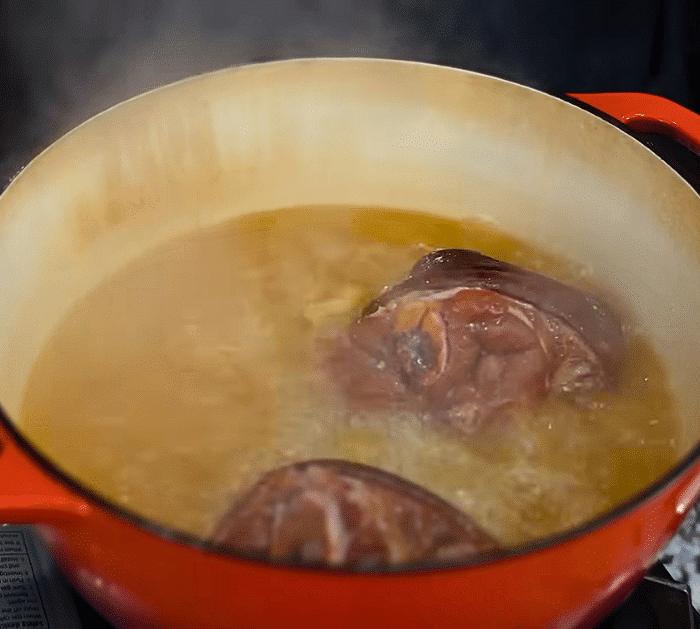 How to Make Slow-Cooked Lima Beans