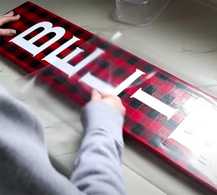 DIY Plaid Print - DIY Entry Way Sign - Christmas Decor Ideas