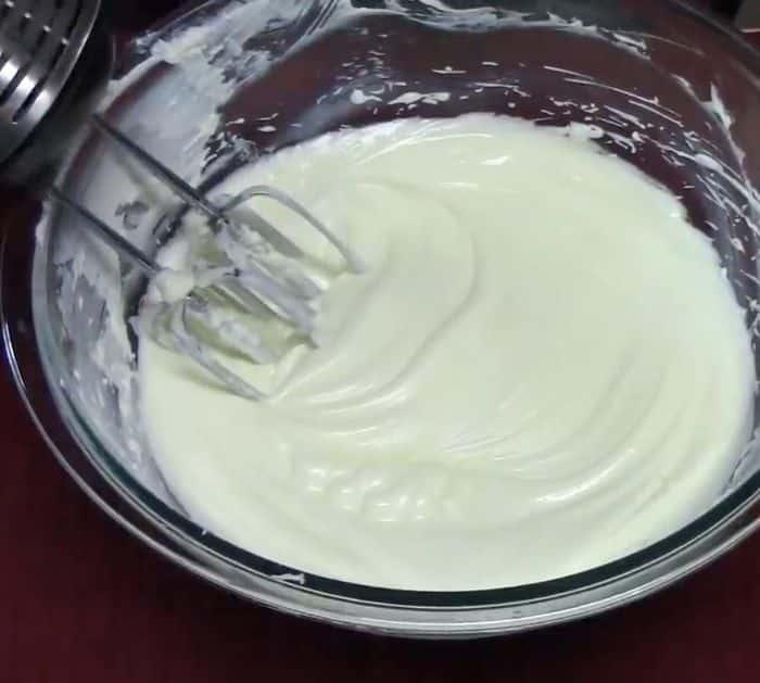 Easy Ritz Cracker Caramel Icebox Dessert Ingredients