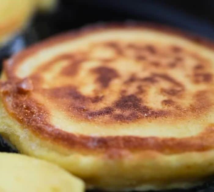 How to Make Johnny Cakes