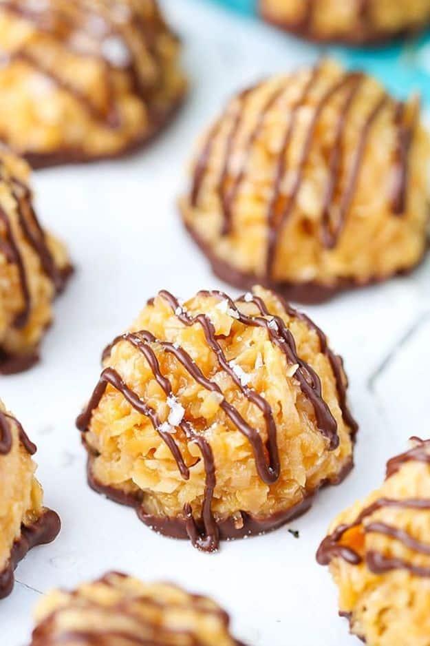 No bake salted caramel coconut macaroons, caramel coconut mounds with chocolate bottoms and dark drizzle