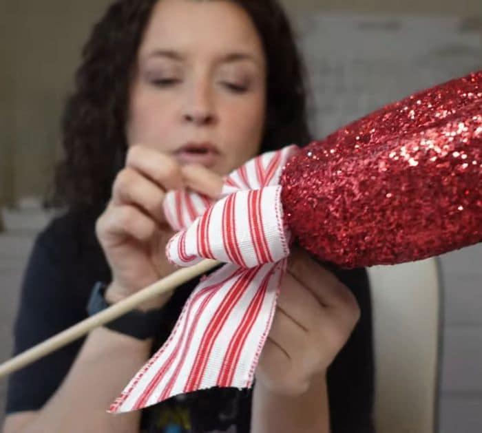 How To Make Giant DIY Christmas Lollipop Décor