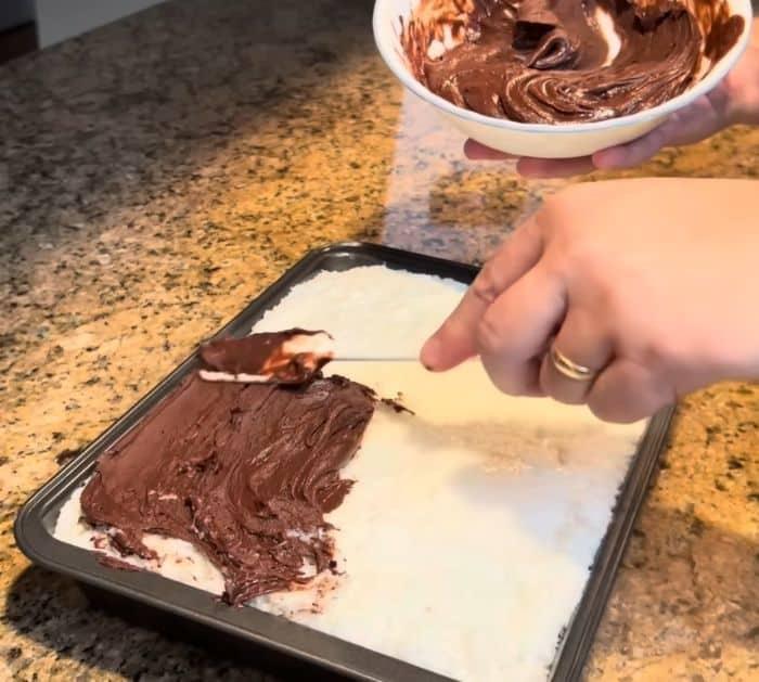 How to Make Chocolate Mounds Cake