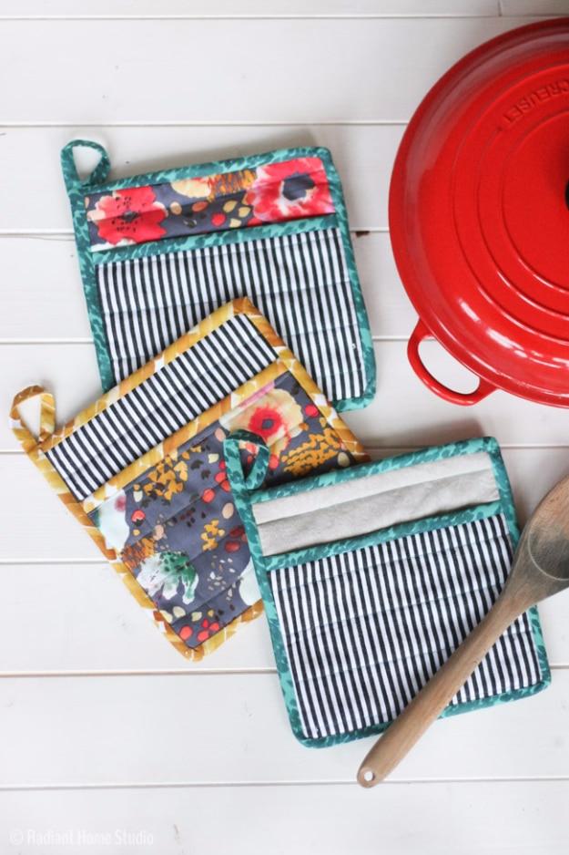 Simple Potholders, budget friendly with supplies on hand and better looking than a store bought version