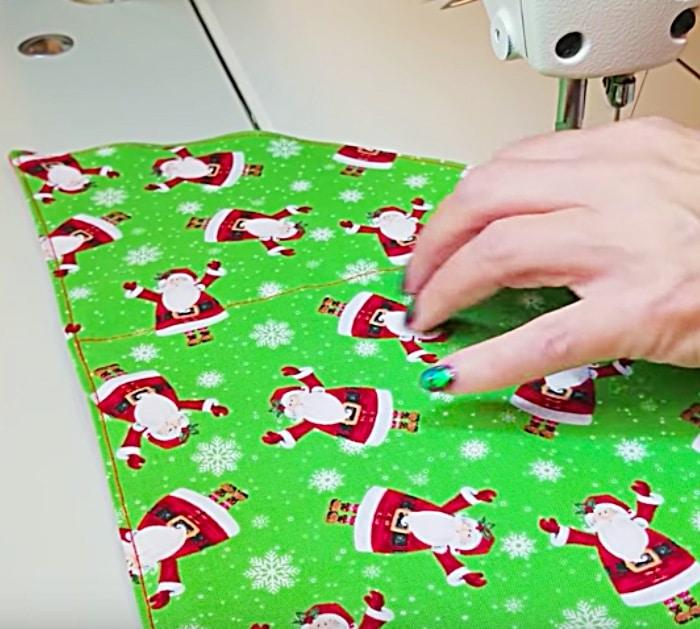 Learn to sew Last Minute Christmas Tree Napkins