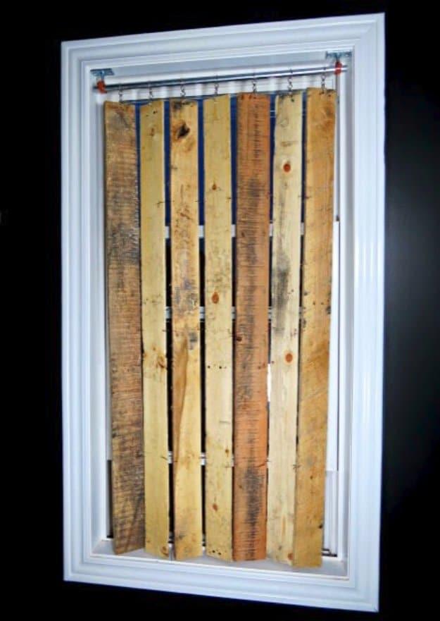 DIY Pallet Furniture Ideas - DIY Pallet Vertical Blinds - Best Do It Yourself Projects Made With Wooden Pallets - Indoor and Outdoor, Bedroom, Living Room, Patio. Coffee Table, Cou