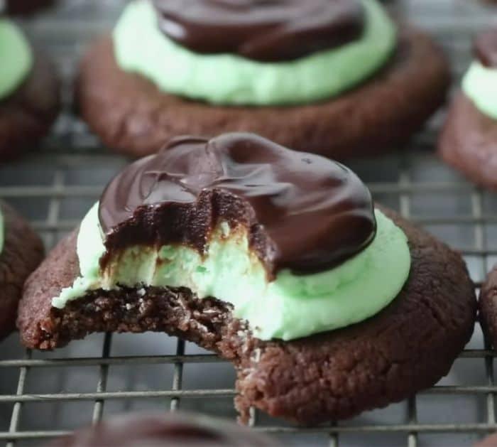 How to Make Mint Chocolate Cookies