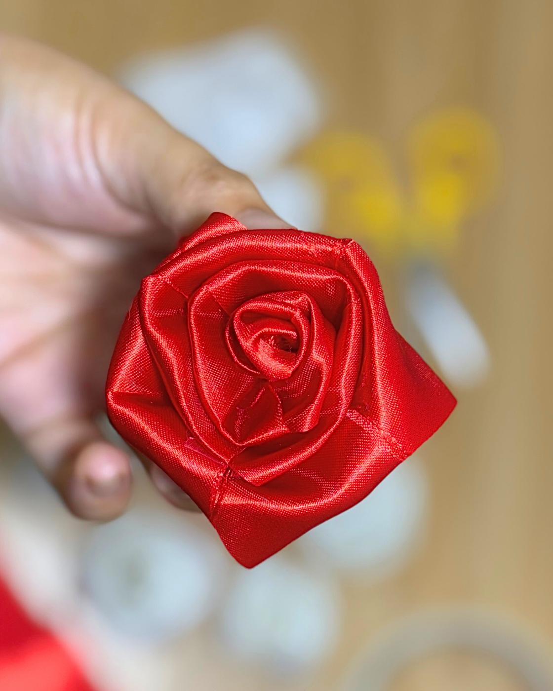 2 Minute Ribbon Rose — simple ribbon rose craft anyone can do