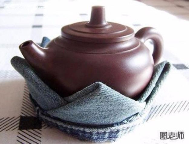 Kettle Coaster, fast enough to finish before the next rainy day and charm that fits right into an existing room