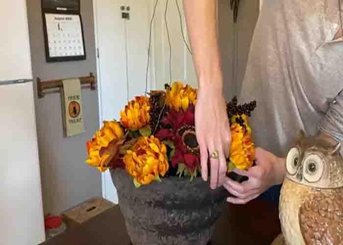 Finishing the DIY fall hanging basket