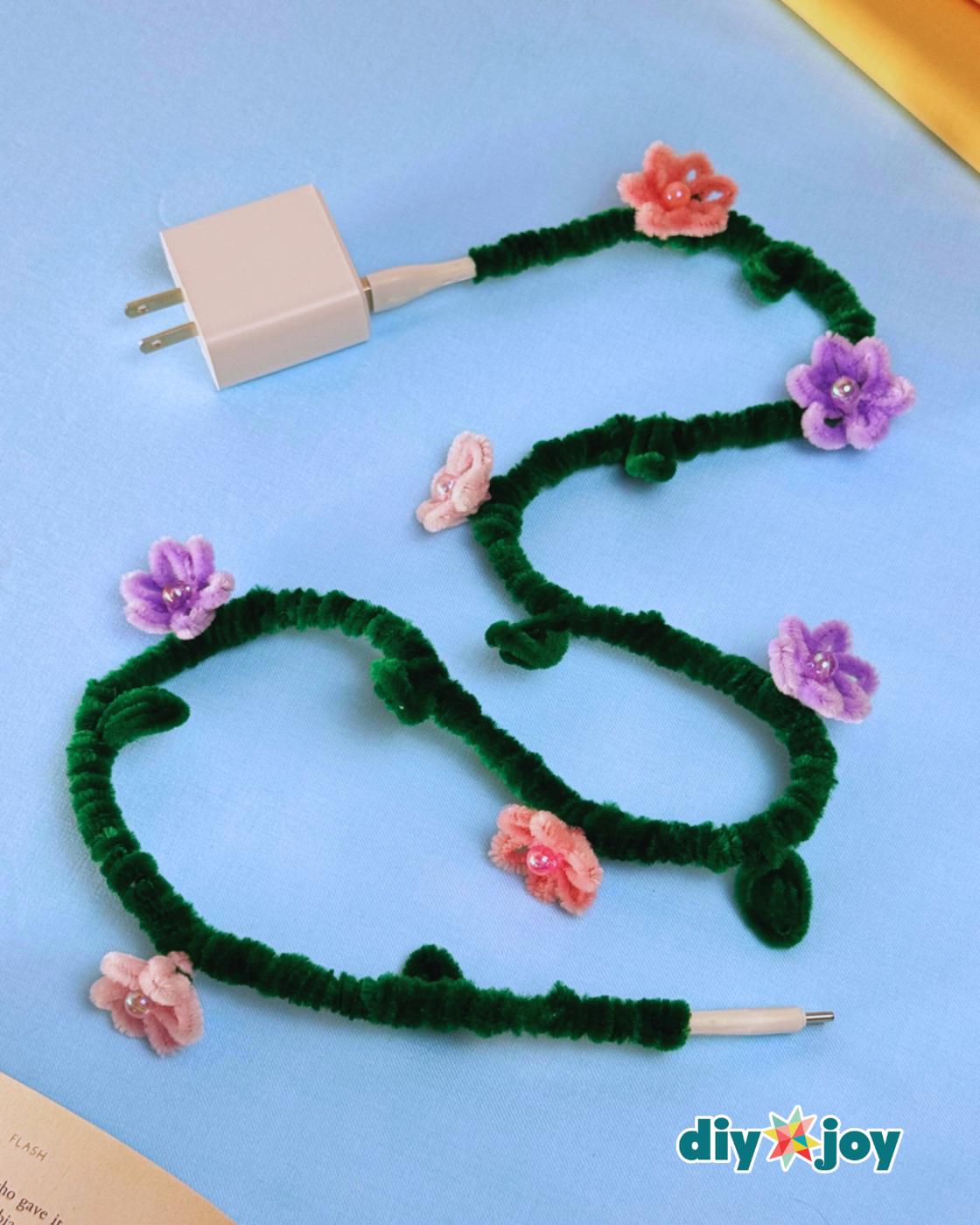 Homemade Pipe Cleaner Cable Wrap — tutorial for pipe cleaner charger cord wrap
