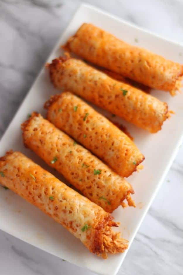 Keto Breakfast Recipes - Keto Buffalo Chicken Taquitos - Low Carb Breakfasts and Morning Meals for the Ketogenic Diet - Low Carbohydrate Foods on the Go - Easy Crockpot Recipes and