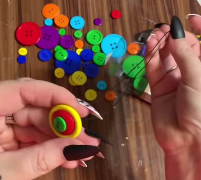 Easy DIY Button Flower Bouquet Tutorial
