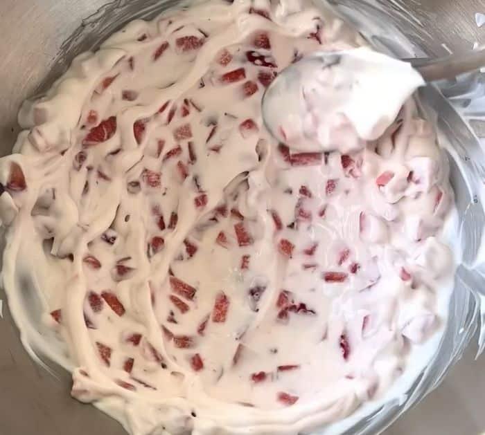 Easy Chocolate Strawberry Bites Ingredients