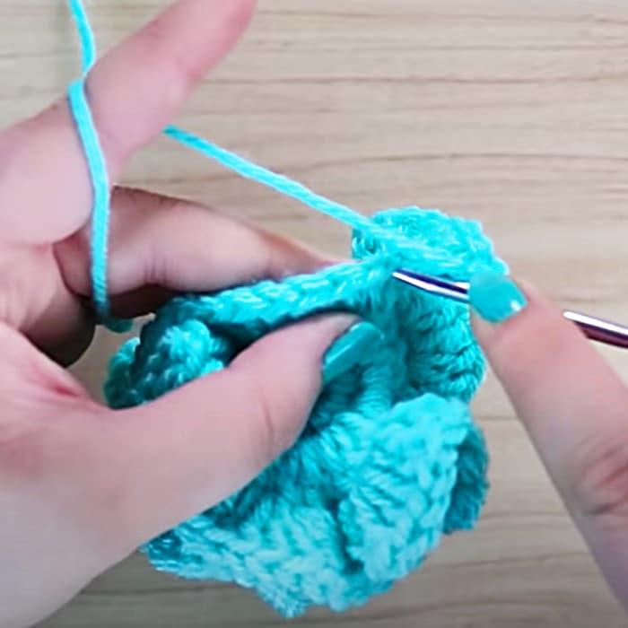 How To Crochet Hair Scrunchies - Easy Scrunchie Crochet Pattern - Free Crochet Ideas - Crochet Gift Ideas