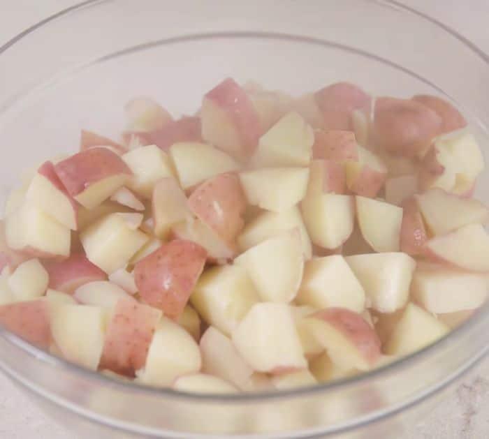 How To Make Steakhouse Copycat Garlic Mashed Potatoes
