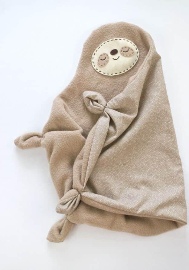 Sleepy Sloth Snuggler, a handmade nursery piece, forgiving enough for shaky first cuts and a statement worth the extra effort