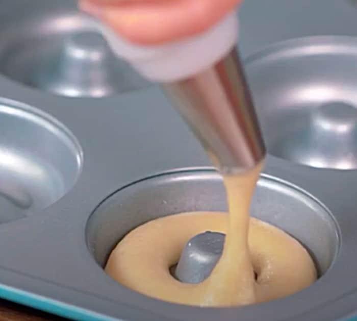 Make vanilla donuts in the oven