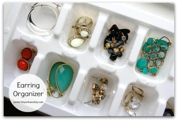 Ice Cube Earring Organizer, a low cost way to organize a busy household and an easy way to tidy up using cheap supplies
