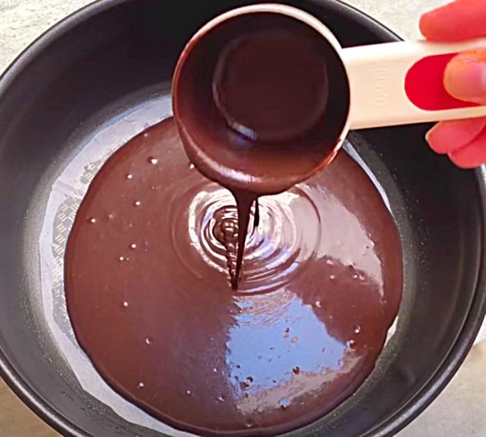 Chocolate cake made from Oreo cookies