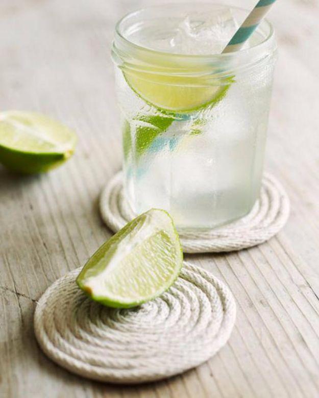 Last Minute Christmas Gifts - Rope Coasters - Quick DIY Gift Ideas and Easy Christmas Presents To Make for Mom, Dad, Family and Friends - Dollar Store Crafts and Cheap Homemade Gif
