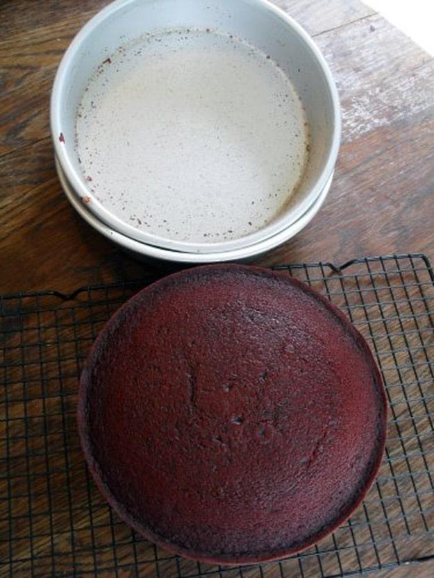 Try The Best Non stick Method Ever, an idea worth trying this week and a trick that looks far fussier than it is