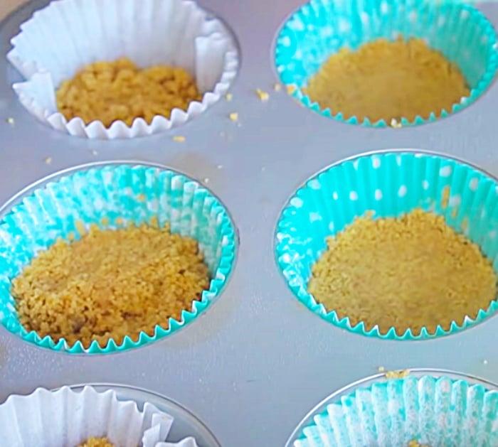 Graham Cracker Crust Recipe - Pumpkin Cheesecake Recipe - Mini Cheesecake Recipe
