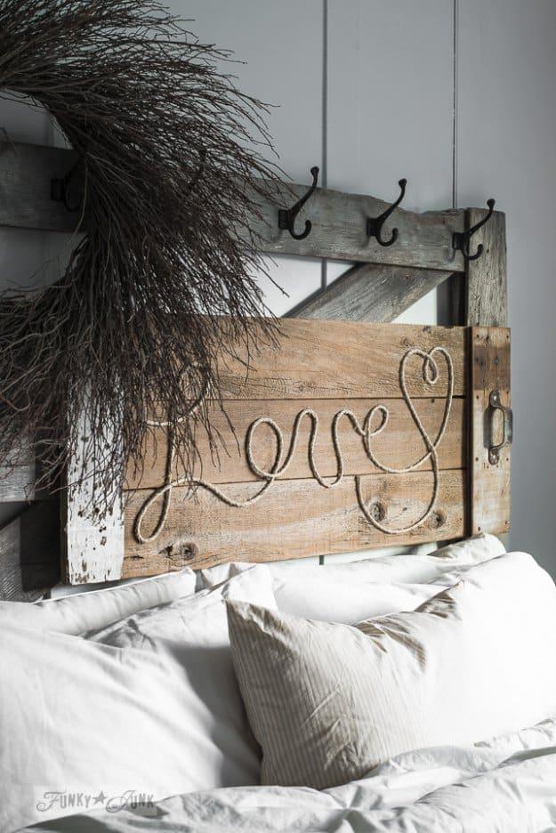 Reclaimed Wood Love Rope Sign, a thoughtful handmade gift idea and an easy pallet project anyone can build