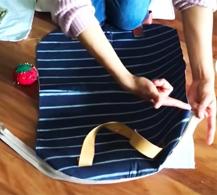 How To Recycle Shirts Into A Crossbody Bag | Recycle Crafts