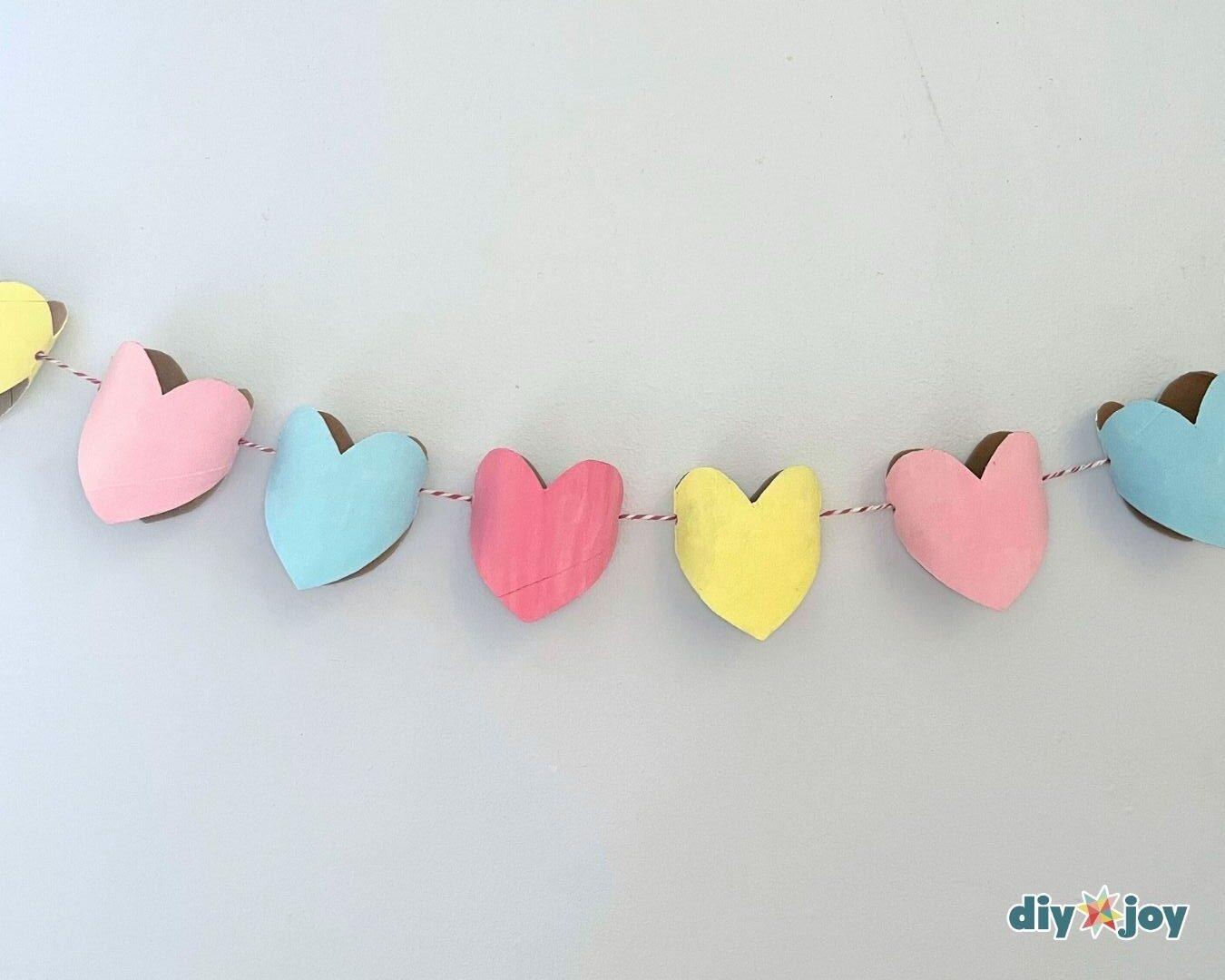 Cardboard Heart Garland — diy valentine’s garland