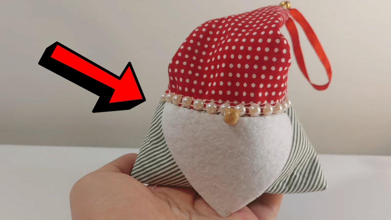 Easy Fabric Santa Ornament/Pincushion