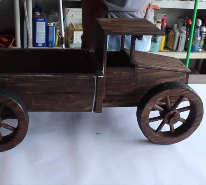 Easy DIY Truck Planter Tutorial