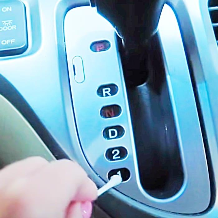 Clean A Car With Cotton Swabs - Easy Cotton Bud Ideas - Car Cleaning Hacks
