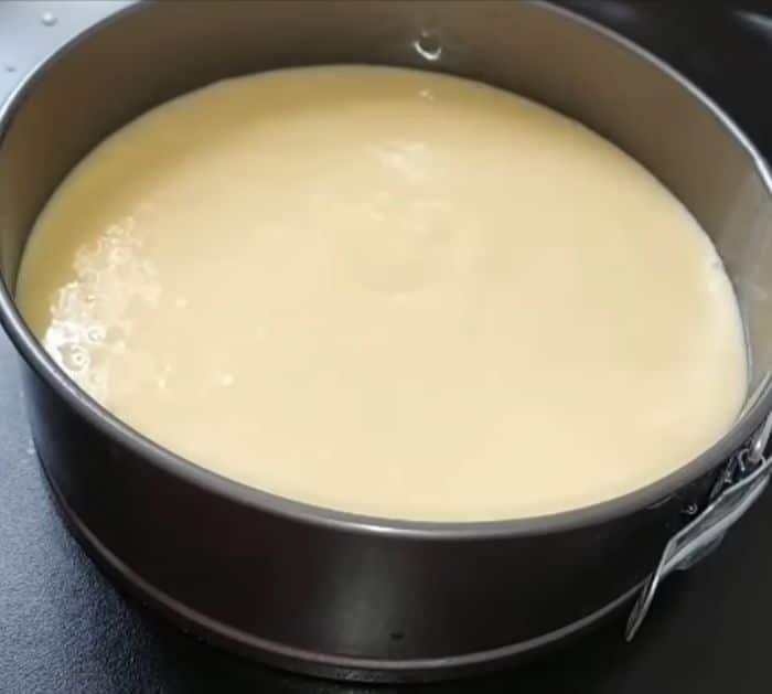 Super Easy and Quick Vanilla Cake in 4 Steps Ingredients