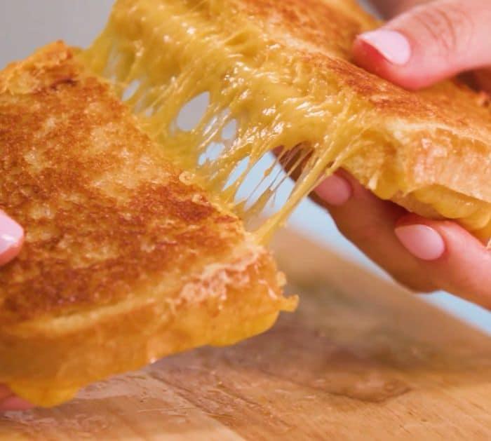 17 Surprisingly Practical Uses For Mayonnaise